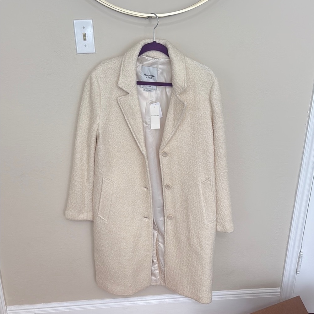 Abercrombie & Fitch Cream Teddy Jacket Cozy Outerwear - never worn